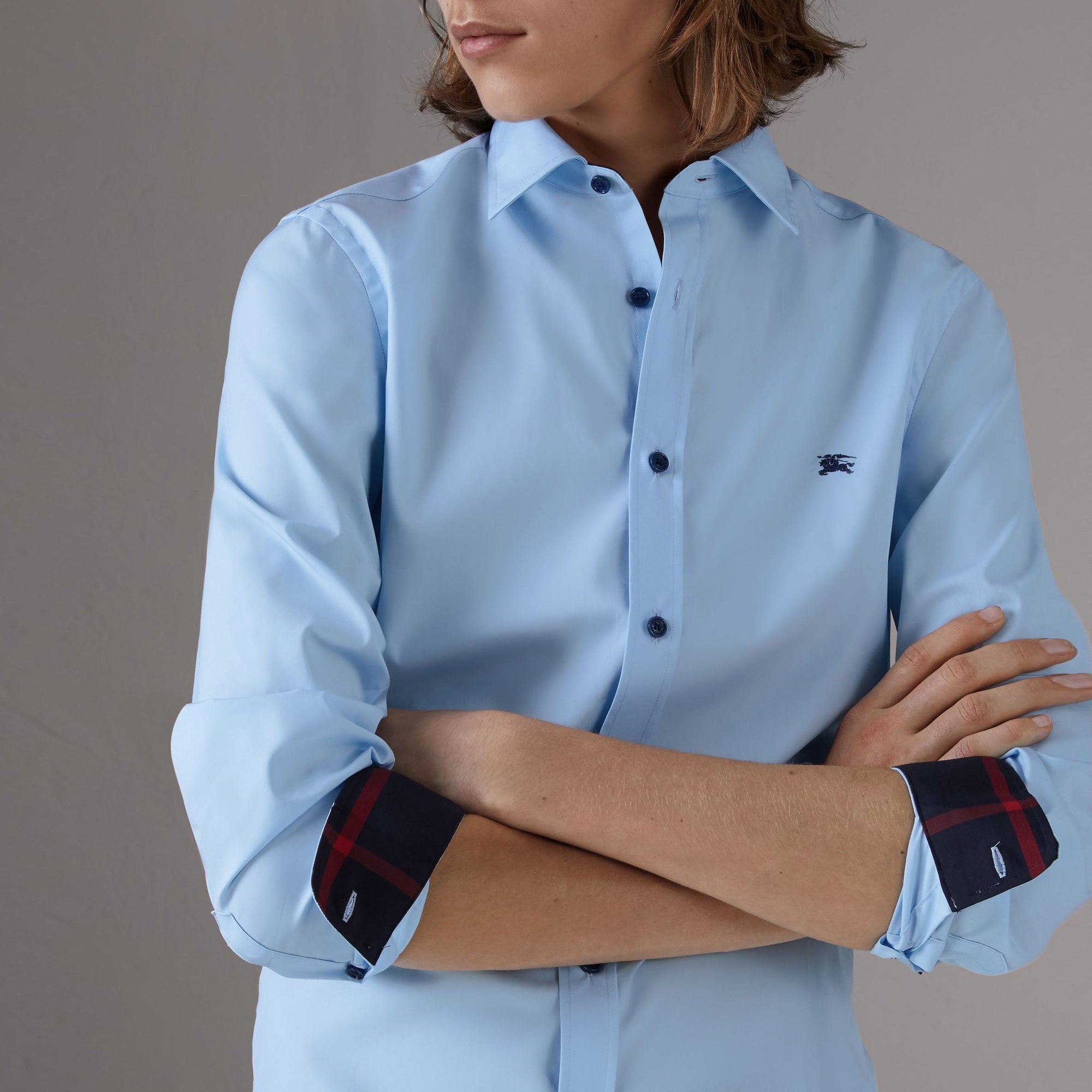 Chemise en popeline de coton avec boutons en résine - Pale Blue