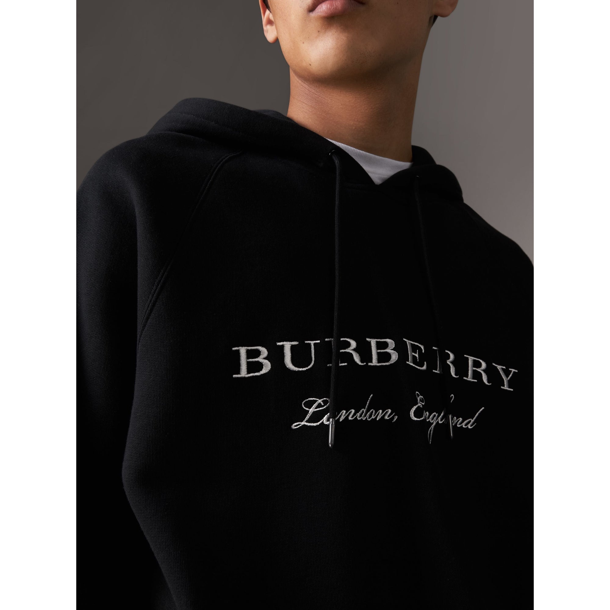 Sweat-shirt brodé à capuche - Black