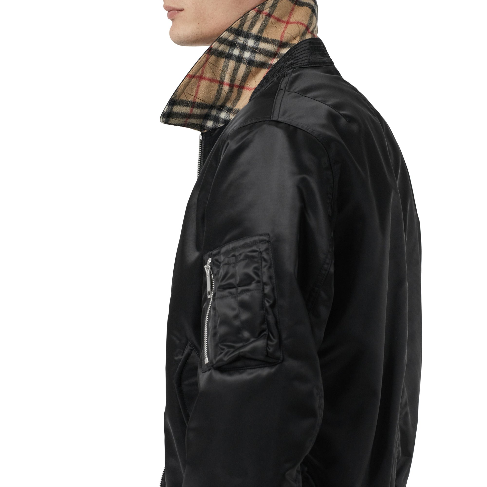 Bomber à col en pointe - Black