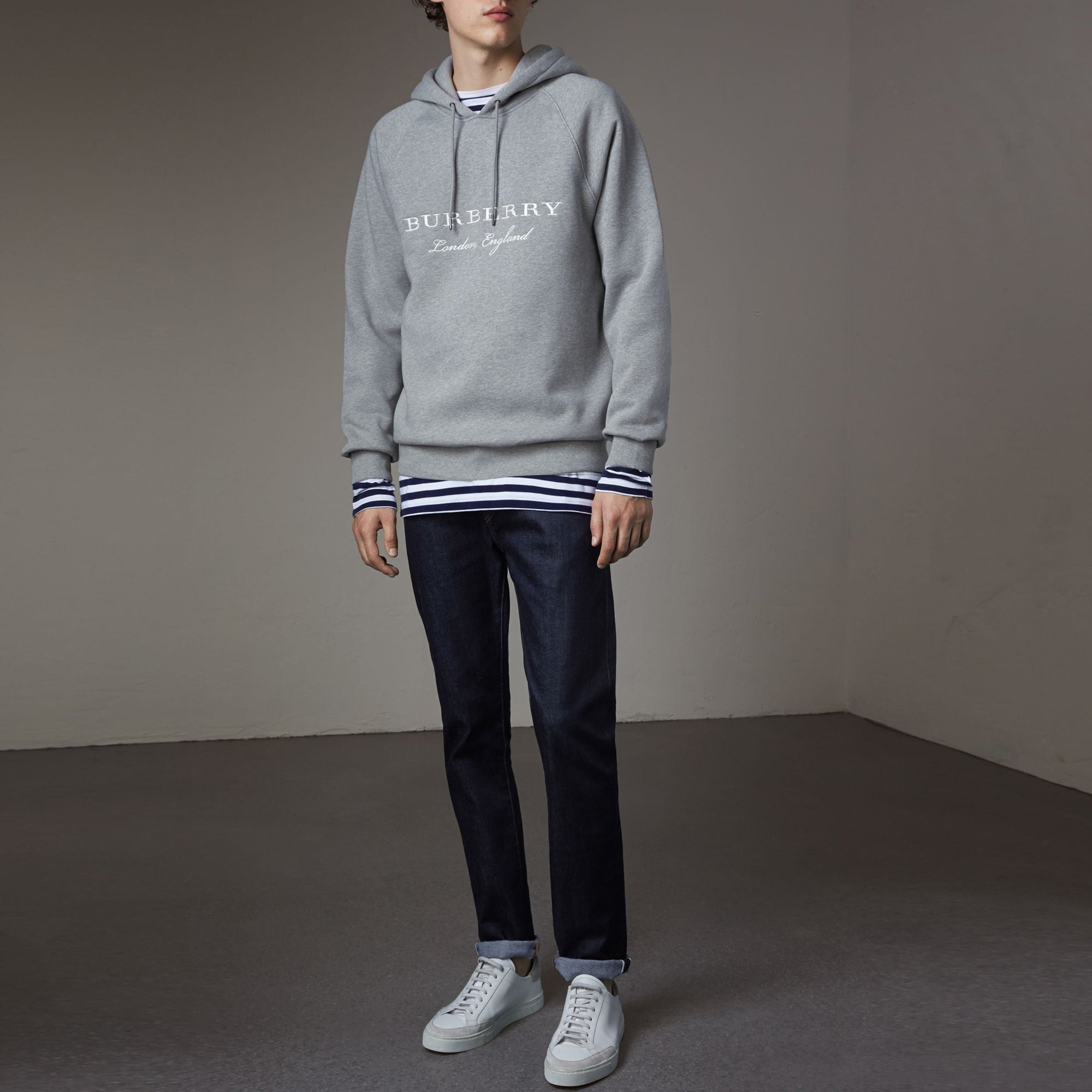 Sweat-shirt brodé à capuche - Grey Melange