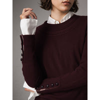 Pull en cachemire avec empiècement en maille torsadée - Deep Claret