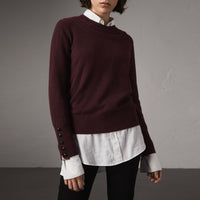 Pull en cachemire avec empiècement en maille torsadée - Deep Claret