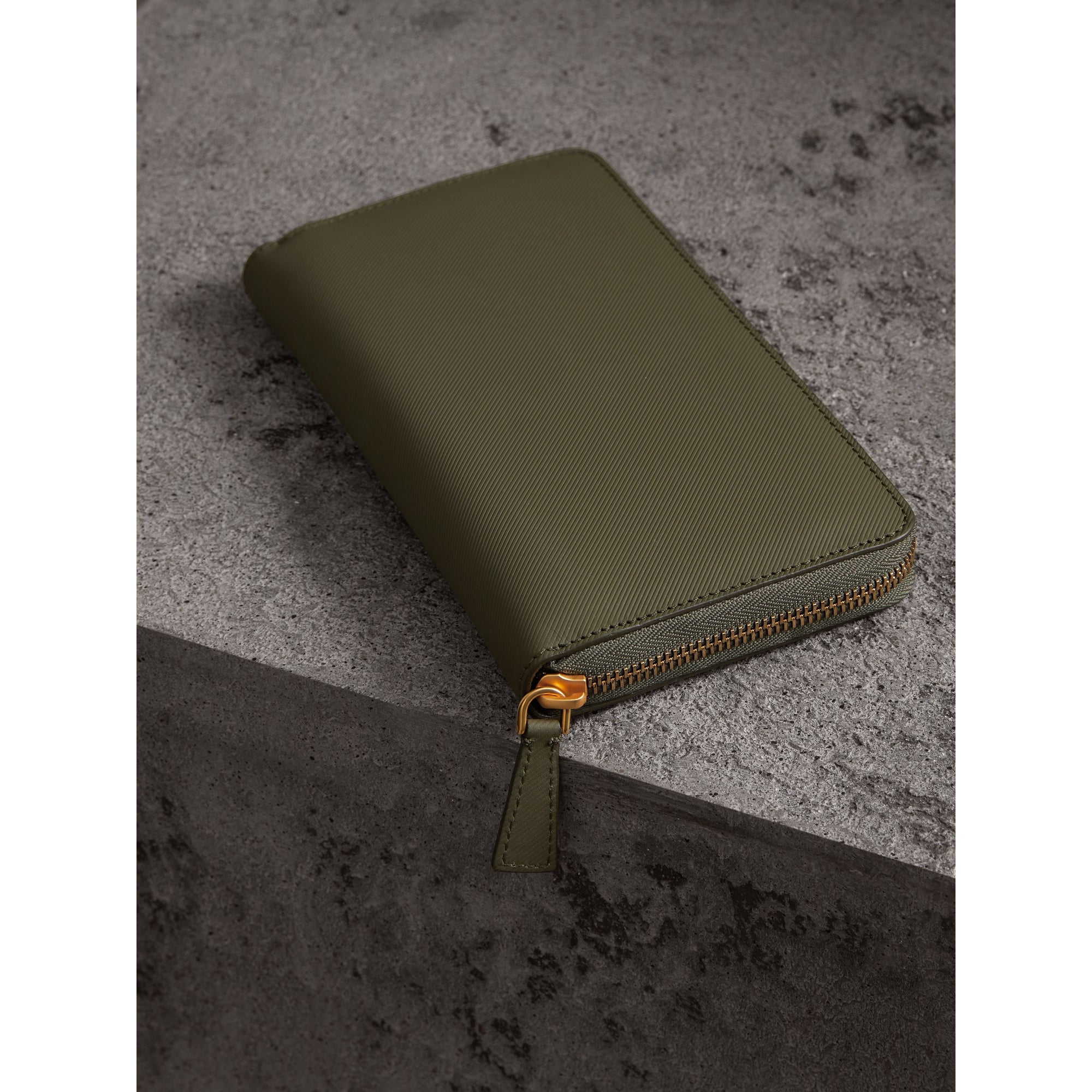 Portefeuille zippé en cuir trench - Slate Green