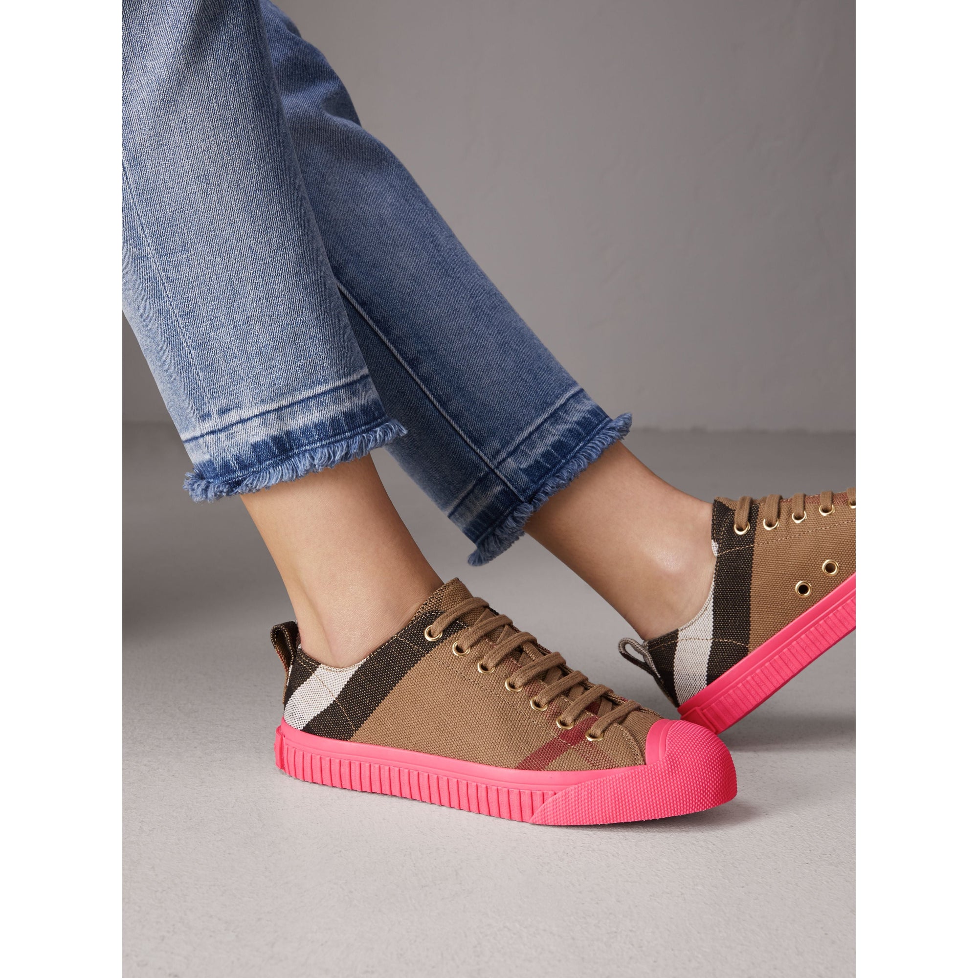 Sneakers en cuir et tissu Canvas check - Classic Check