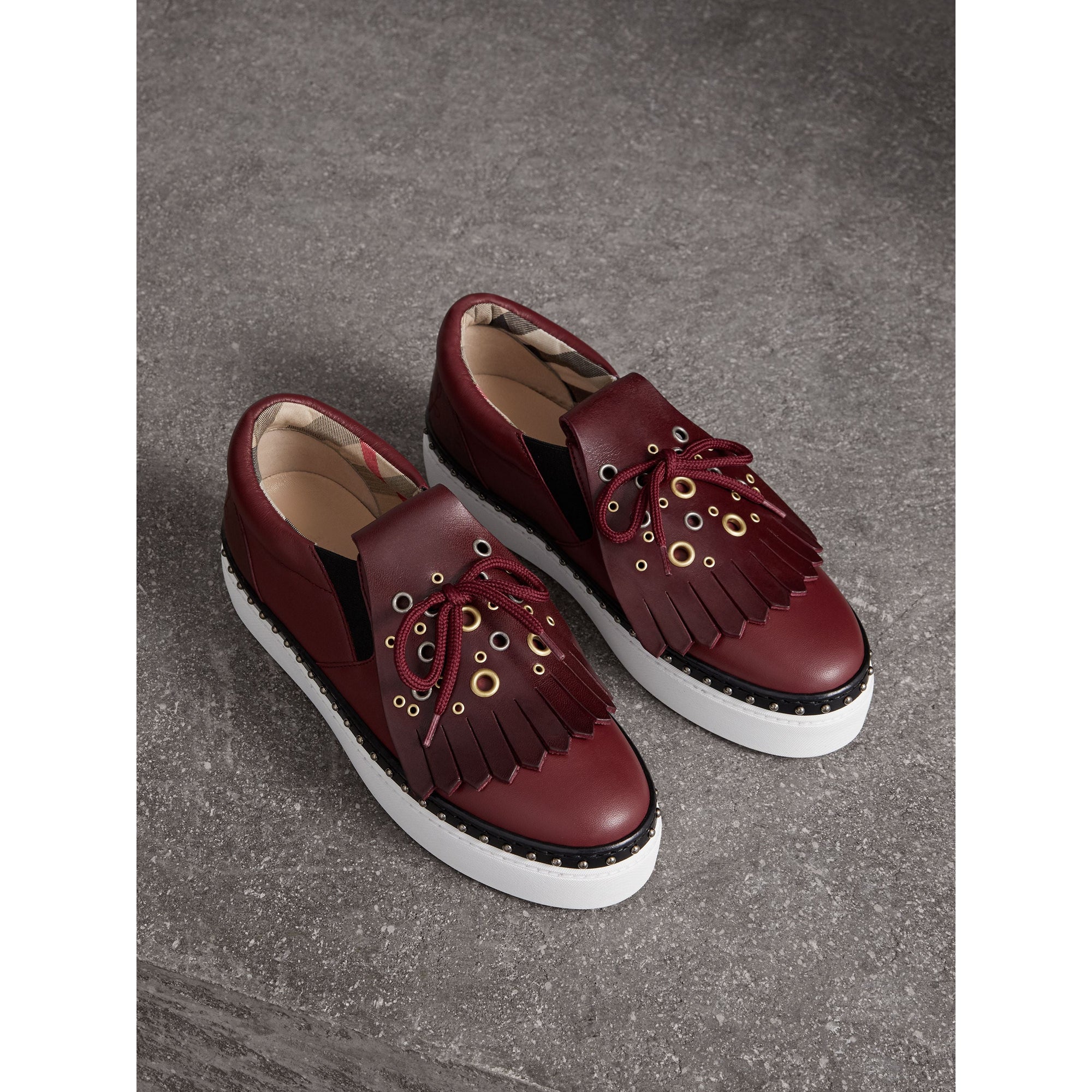 Sneakers en cuir à franges - Cerise Purple