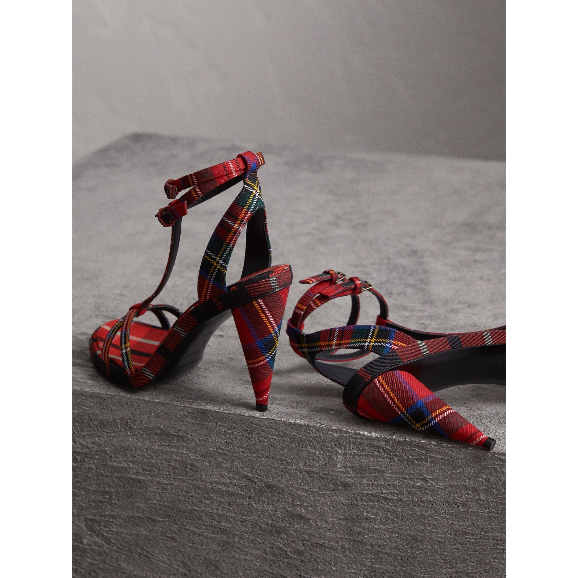 Sandales à talons hauts coniques en laine tartan - Vibrant Red
