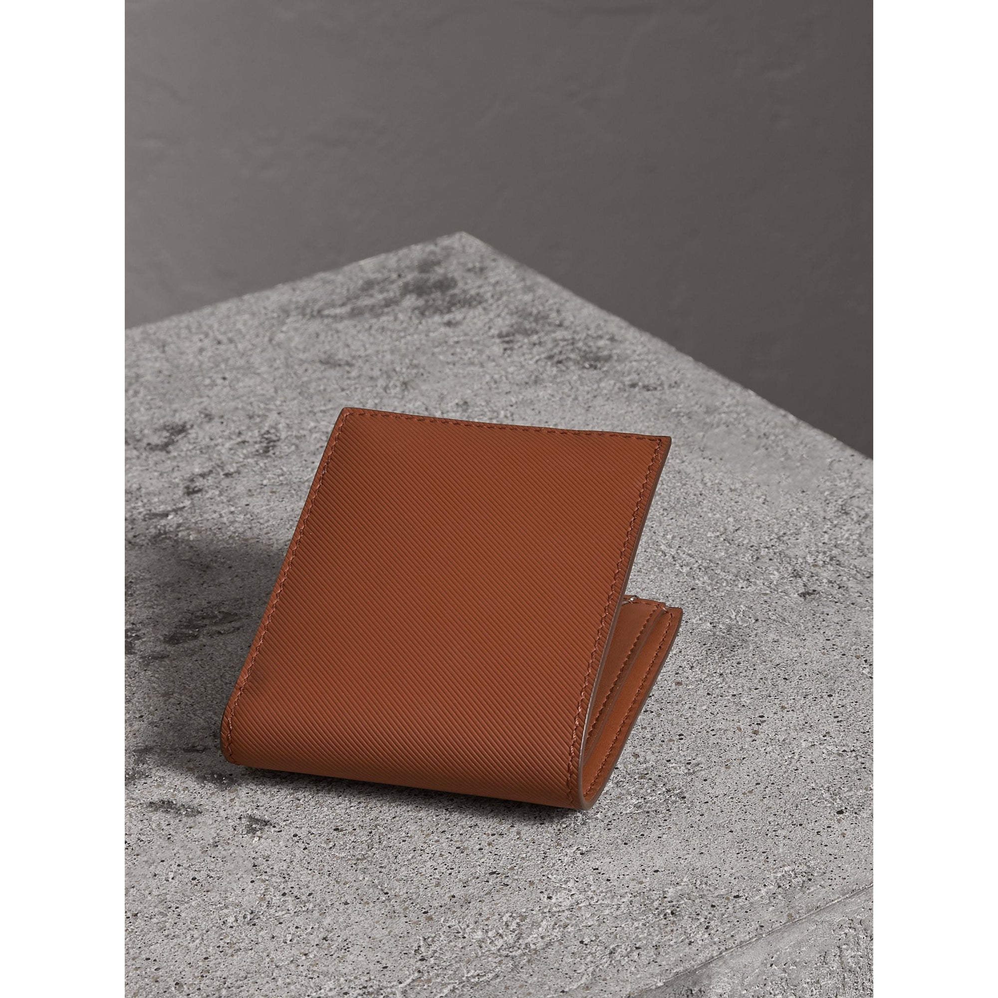 Portefeuille à rabat en cuir trench avec porte-cartes amovible - Tan