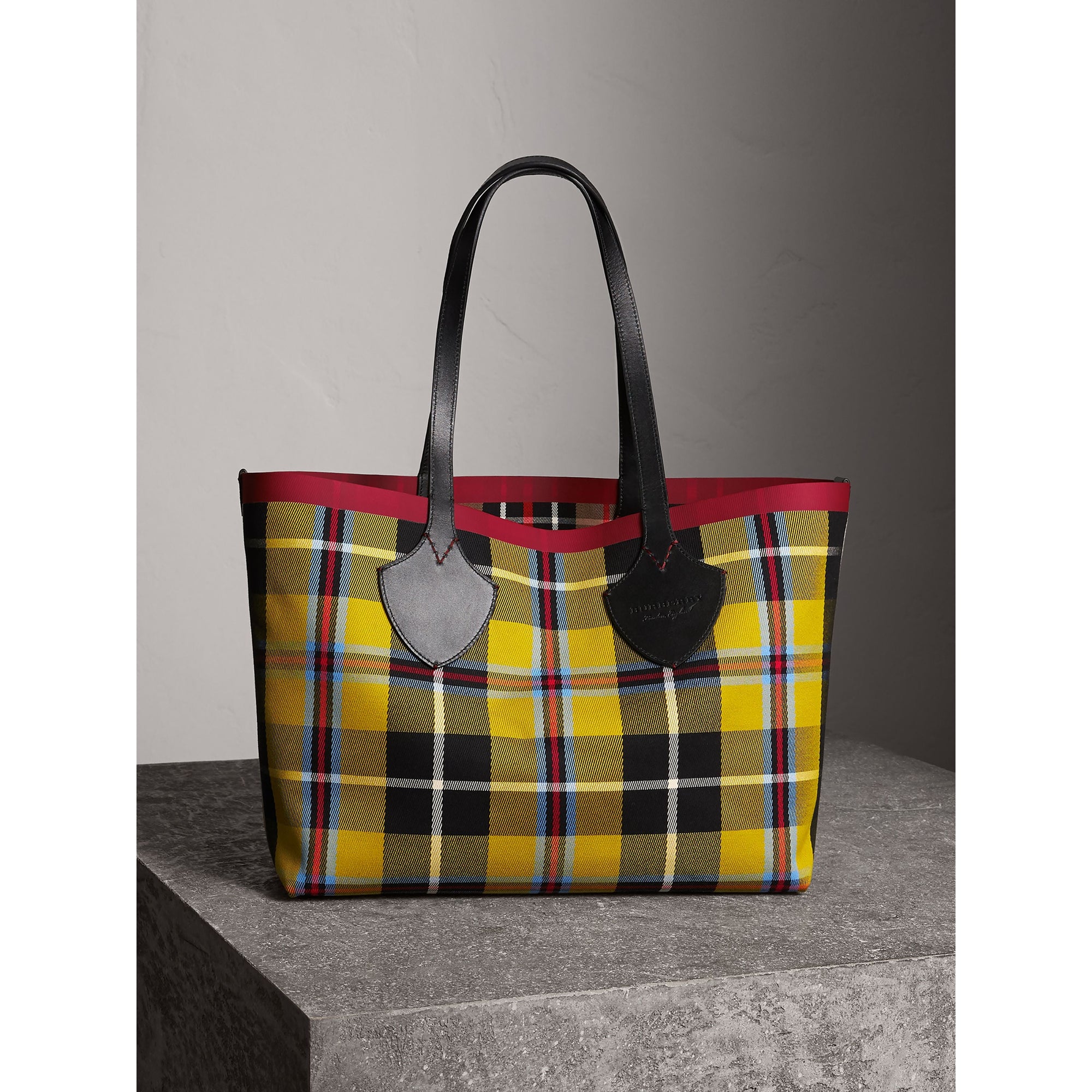 Sac tote The Giant moyen réversible en coton tartan - Caramel & Flax Yellow