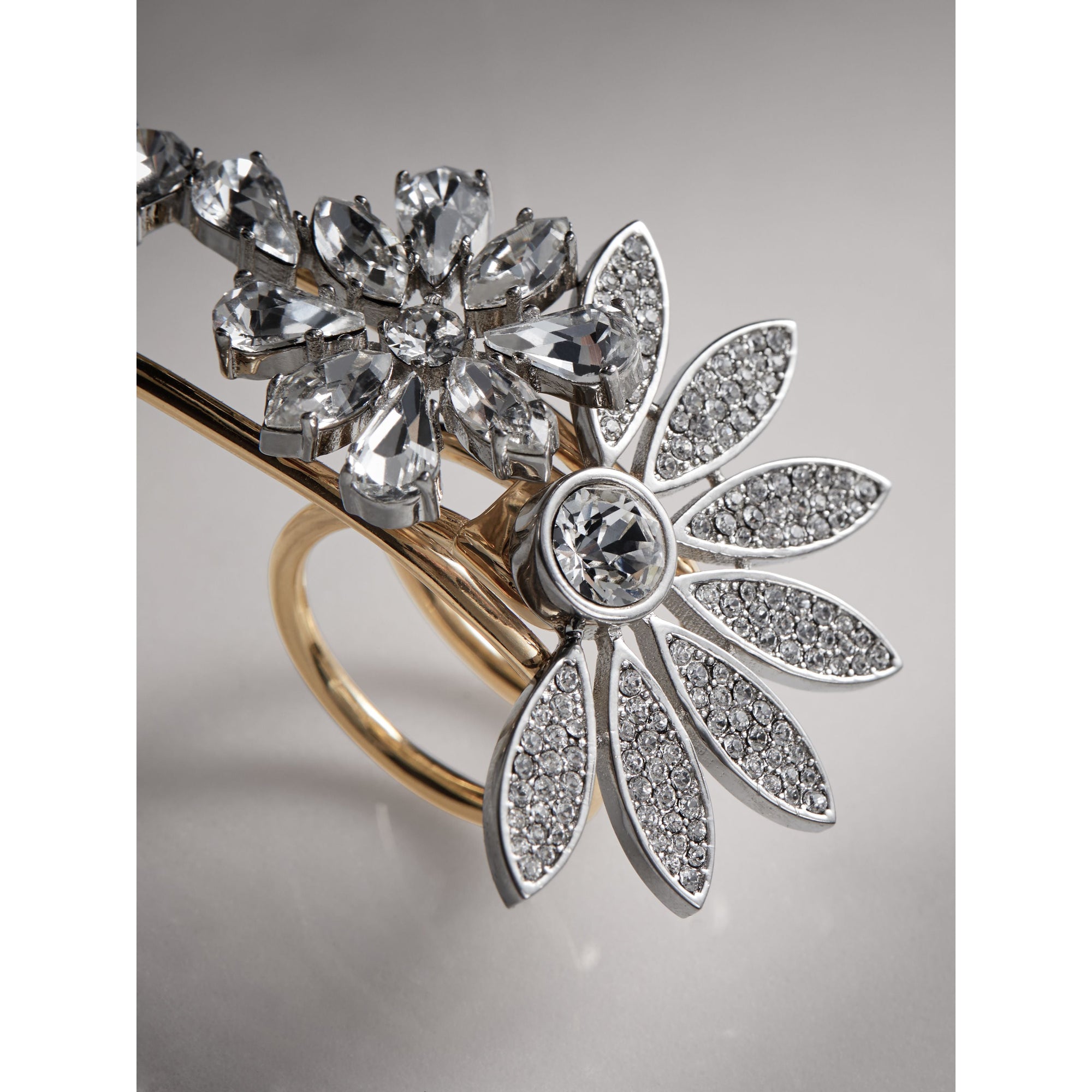 Bague double plaquée or avec marguerites - Crystal