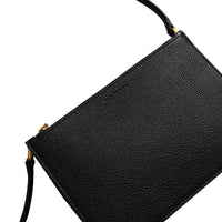 Sac à bandoulière en cuir grainé avec triple fermeture zippée - Black