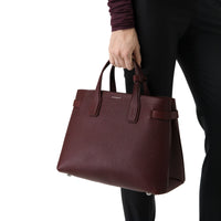 Sac The Banner moyen en cuir avec Vintage check - Mahogany Red