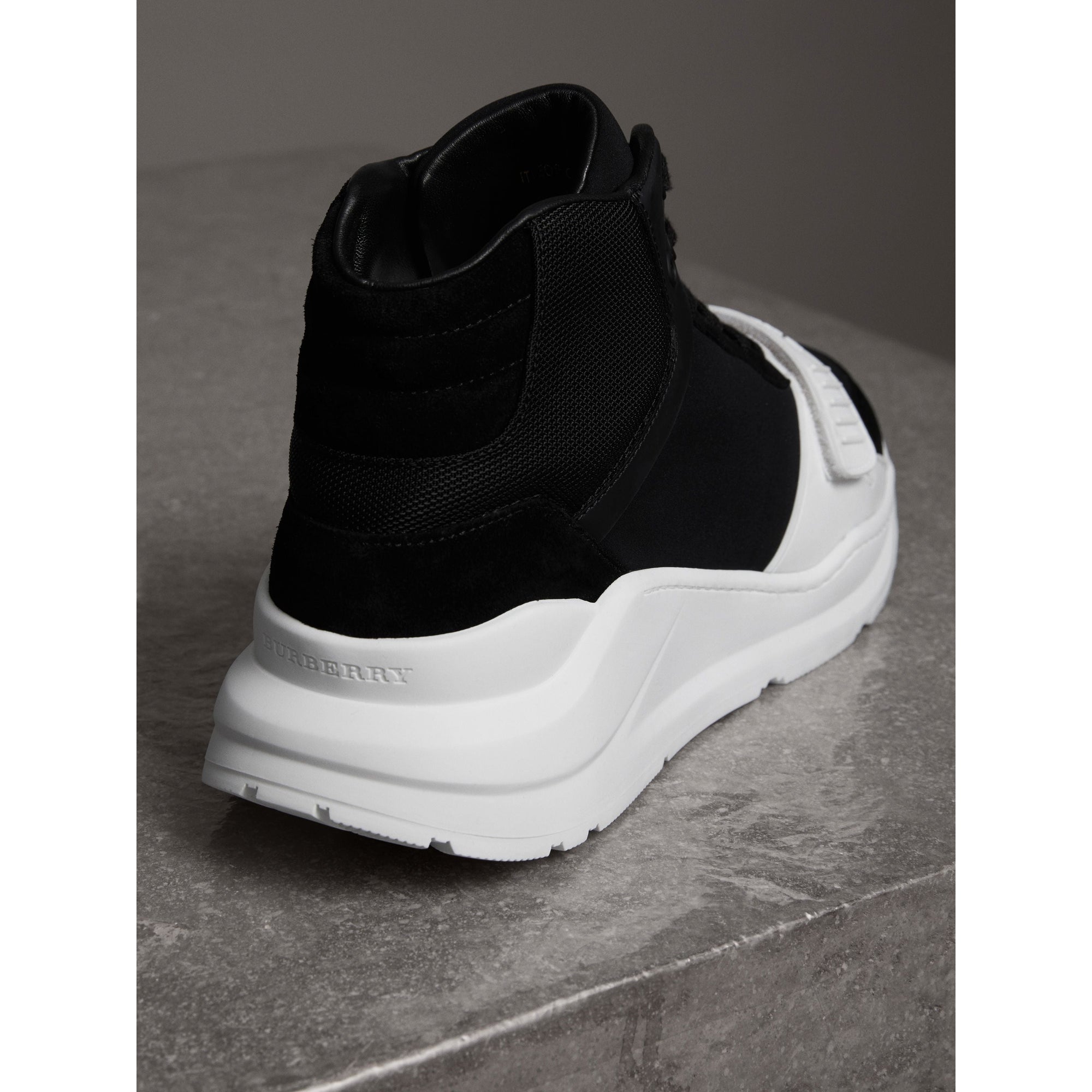 Sneakers montantes en néoprène et cuir velours - Black