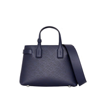 Petit sac The Banner en cuir avec logo perforé - Regency Blue