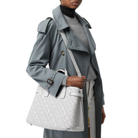 Sac The Banner moyen en cuir avec logo perforé - Chalk White