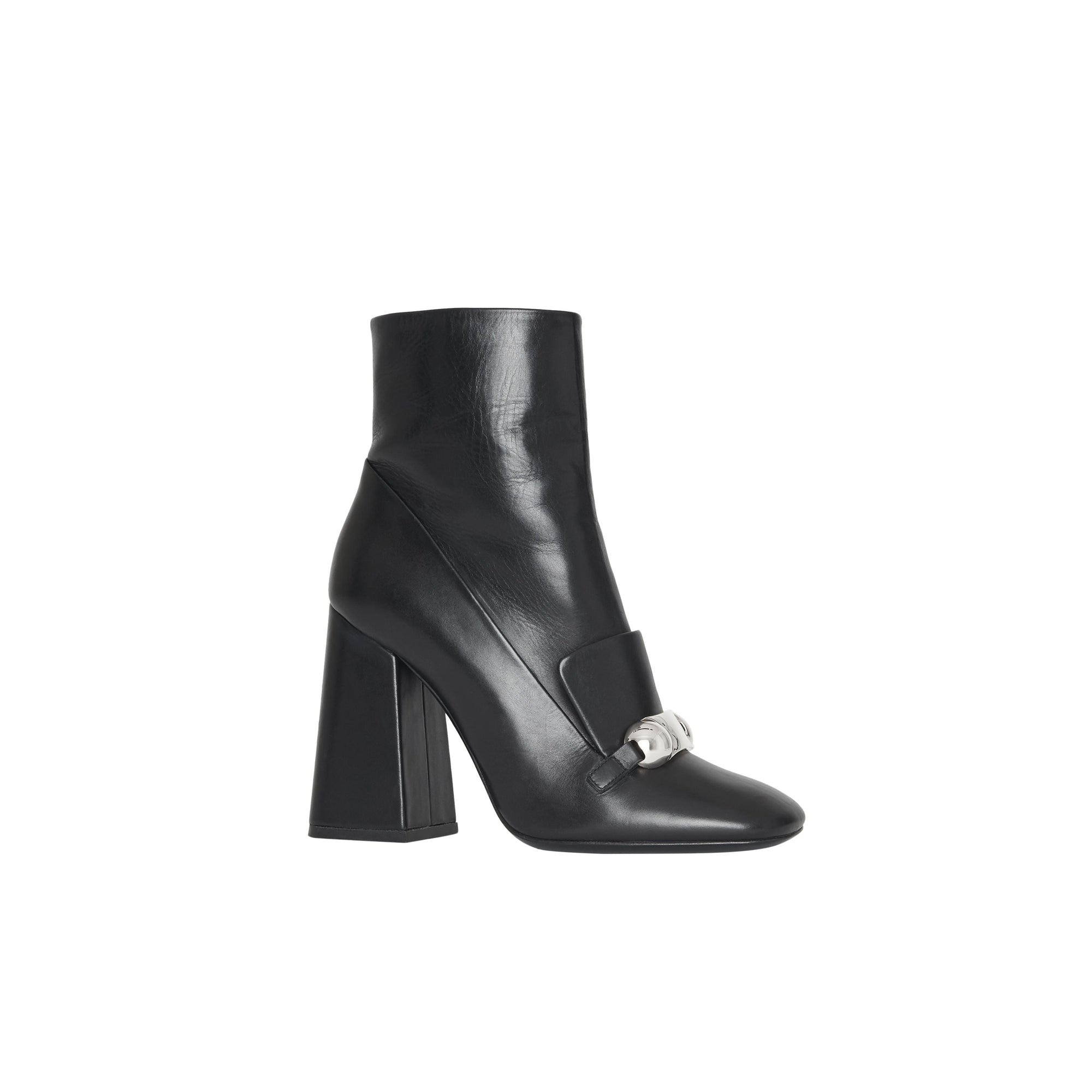 Bottines en cuir avec bride cloutée - Black