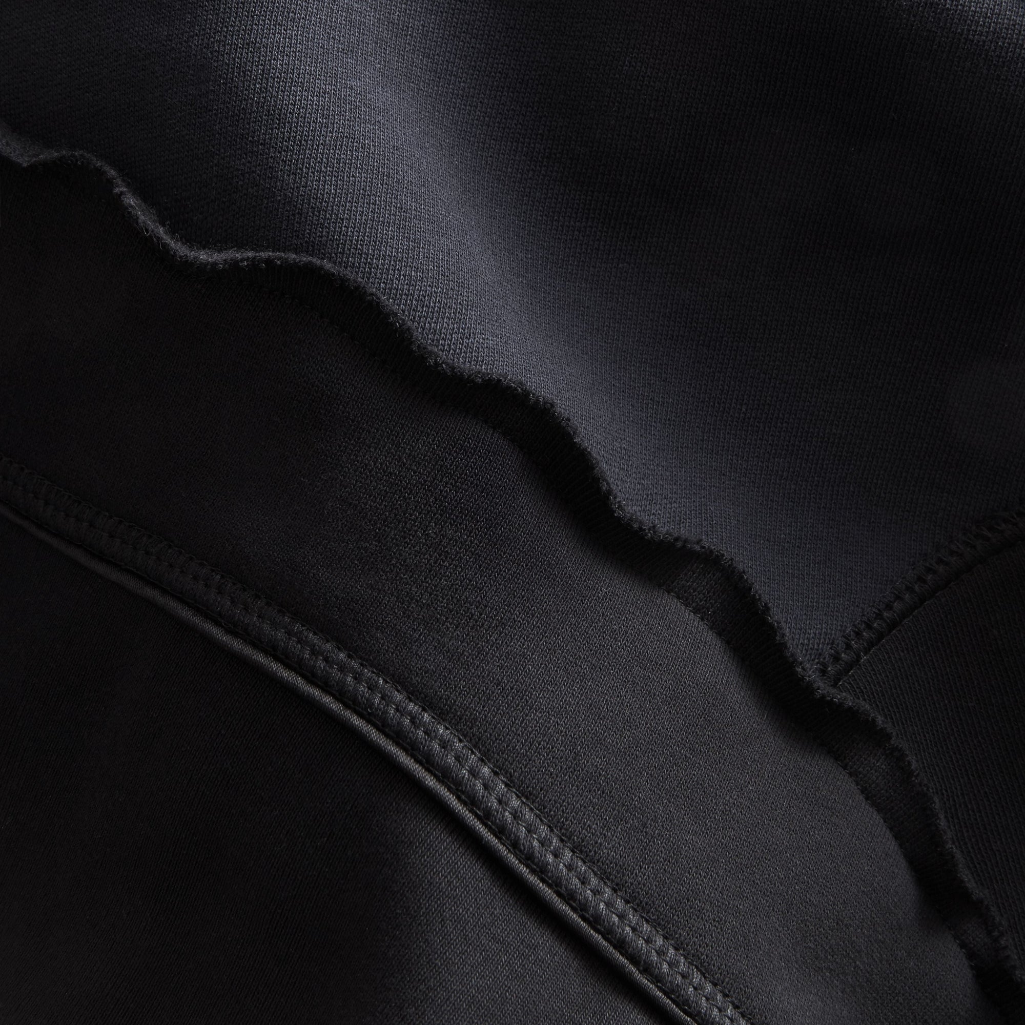 Sweat-shirt avec coutures visibles et manches sculpturales - Black