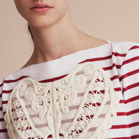 Haut marinière unisexe en coton avec appliqué en dentelle - Parade Red