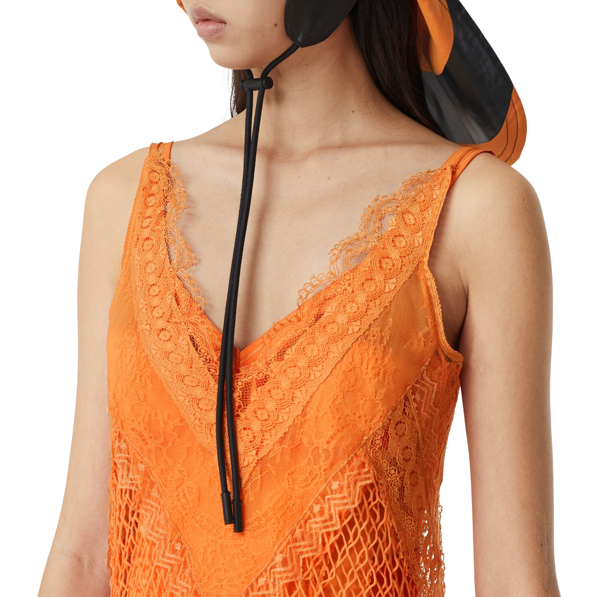 Robe combinaison en résille et soie avec dentelle - Amber Orange