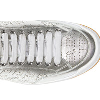 Sneakers en cuir métallisé avec logo perforé - Silver Grey