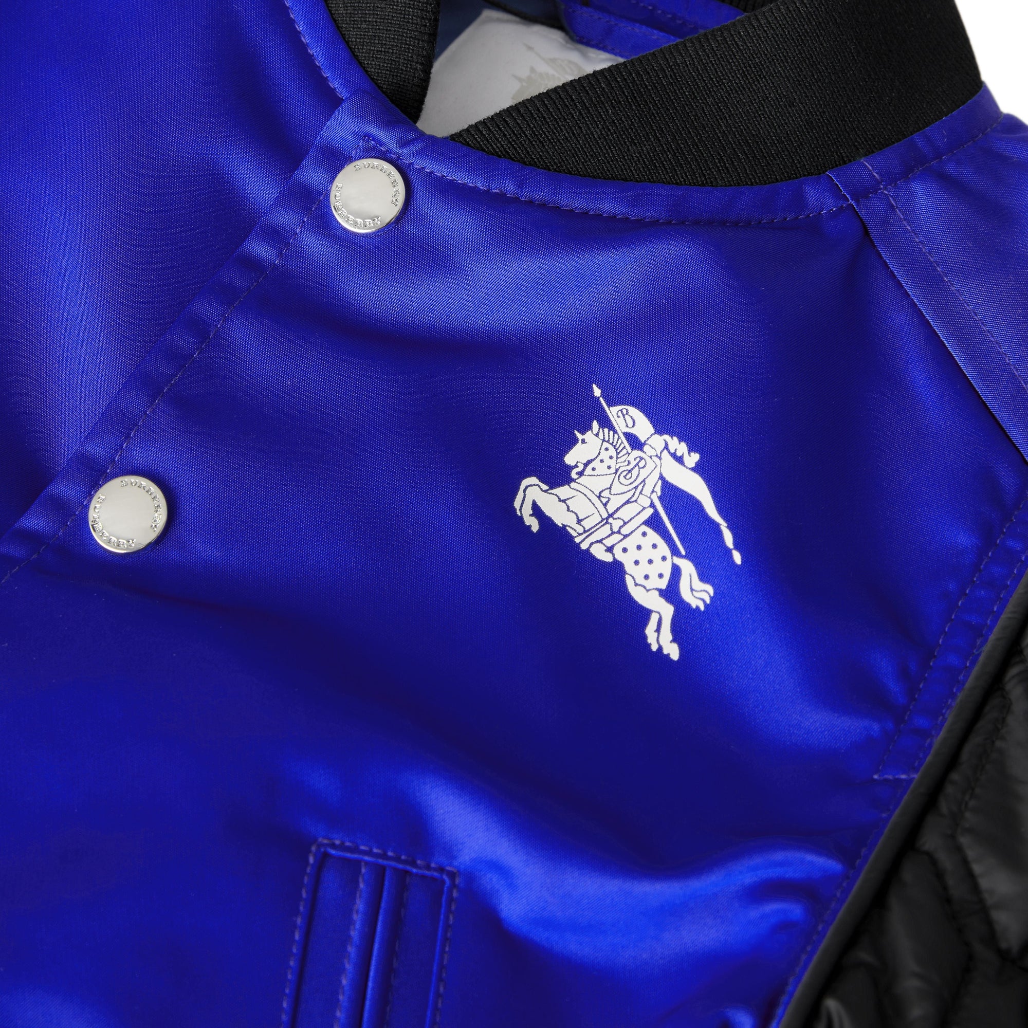 Bomber en nylon avec manches de couleur différente - Bright Spectrum Blue