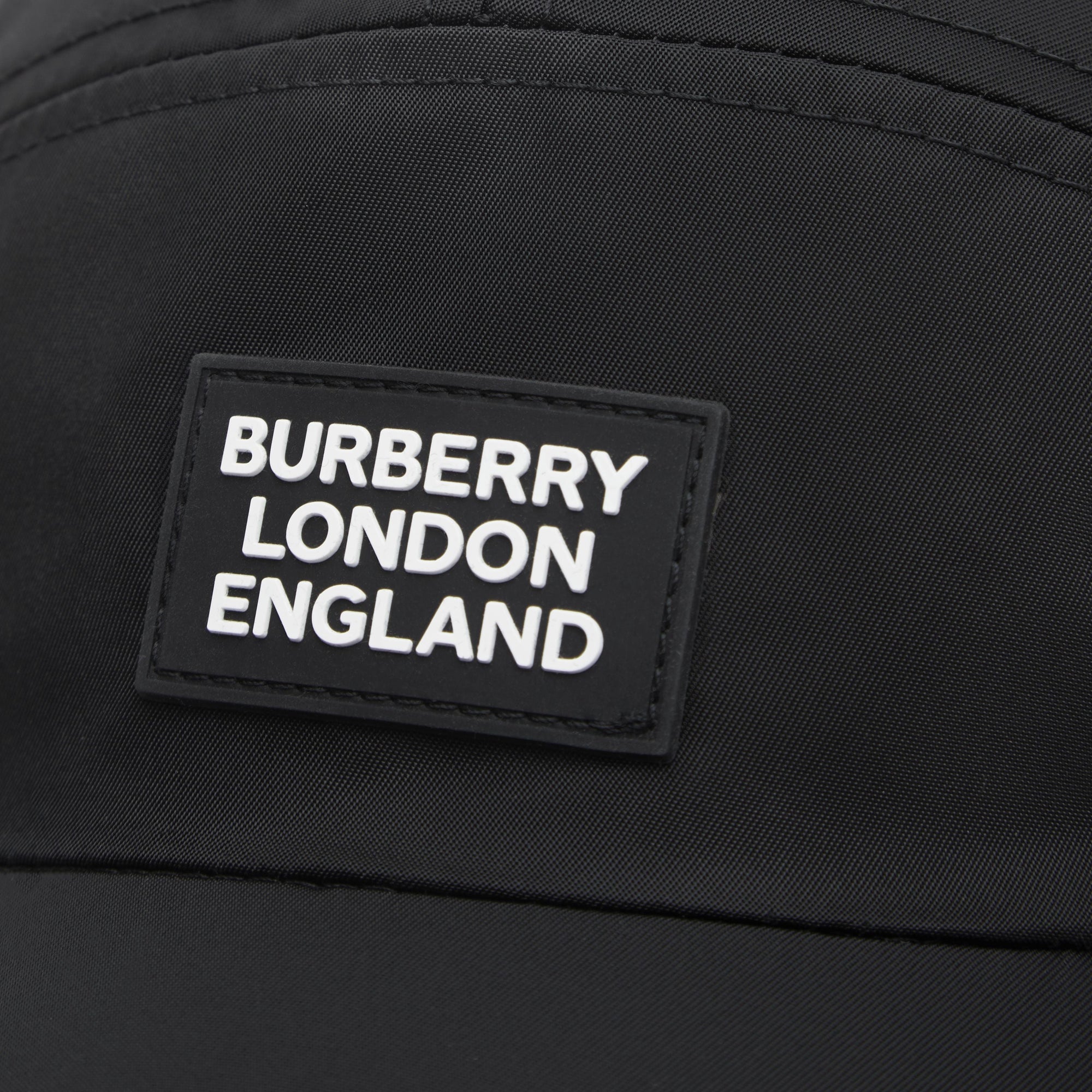 Casquette à bords larges en sergé de coton avec logo appliqué - Black