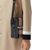 Sac à bandoulière avec logo et rayures iconiques - Black