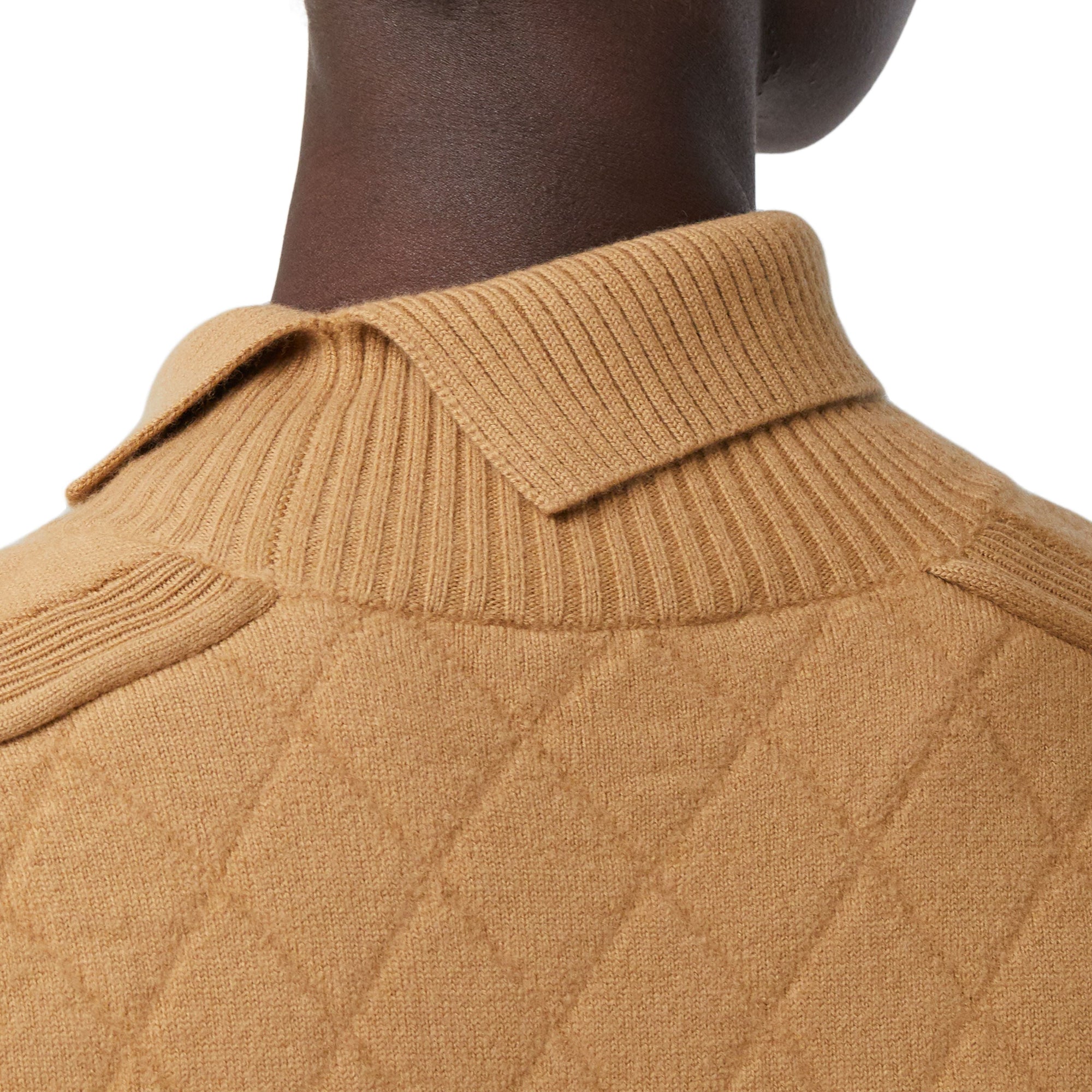 Pull à col entonnoir en maille de laine à motif diamant - Camel