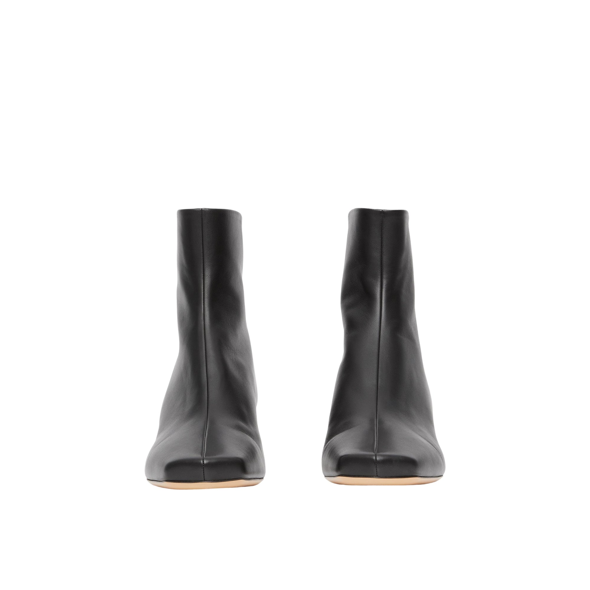 Bottines sculpturales à talon kitten heel en cuir d'agneau - Black