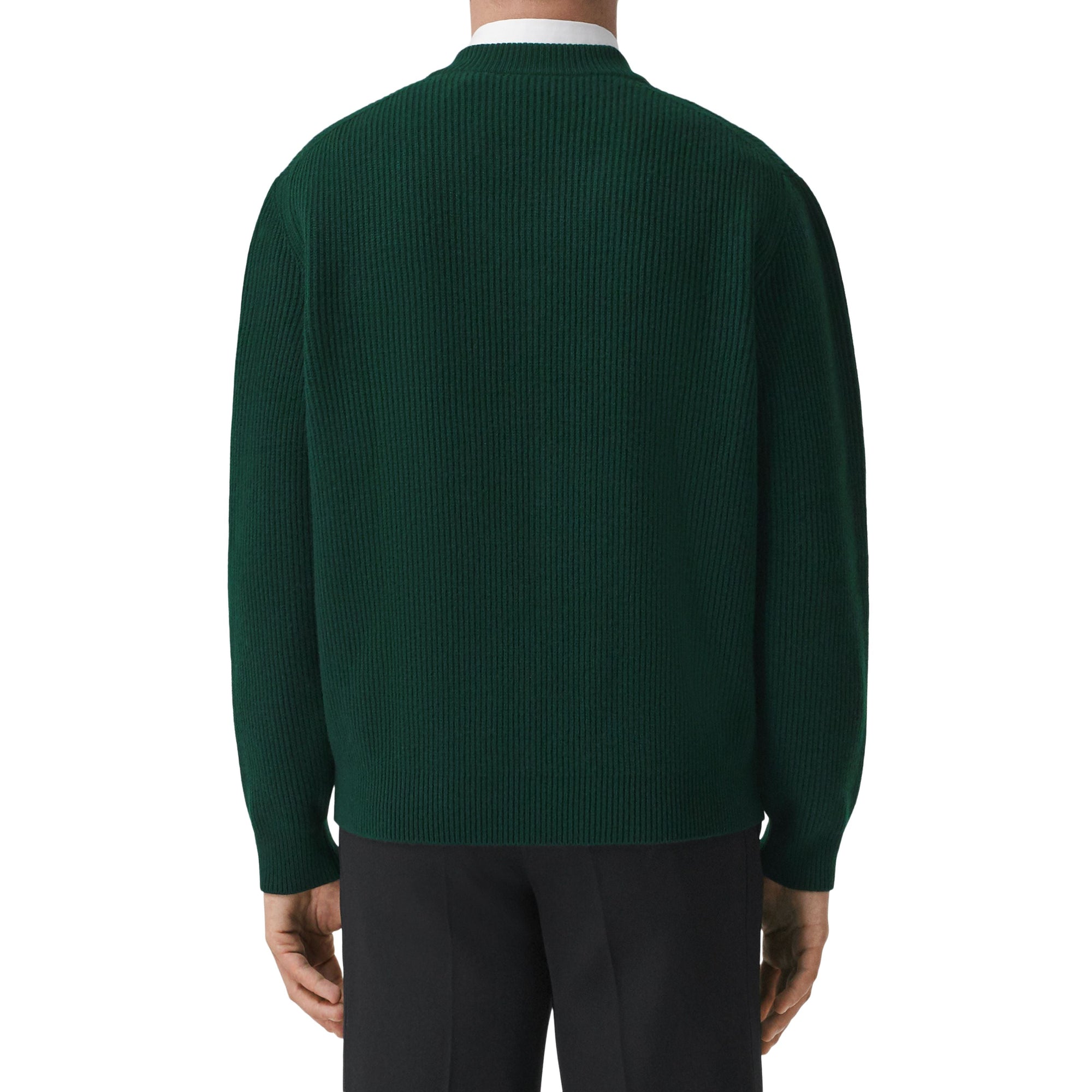Pull en V en laine avec lettre - Alpine Green
